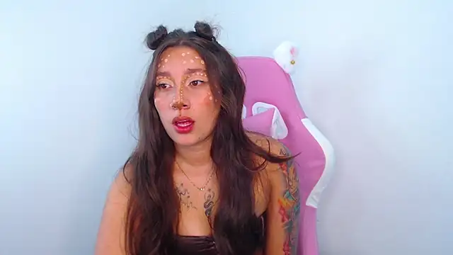 Emmy y online show from October 31, 1:26 pm