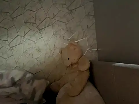 rosie-hipstergal online show from November 15, 1:56 pm