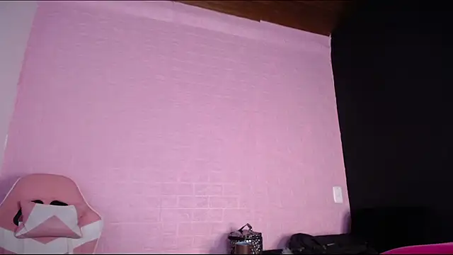 Dominic Queen1 online show from December 1, 2:09 pm