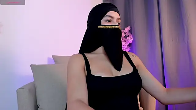 shaima   online show from April 16, 10:01 pm