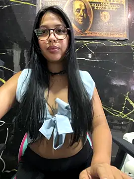 SaraChatChaud online show from October 25, 10:38 pm