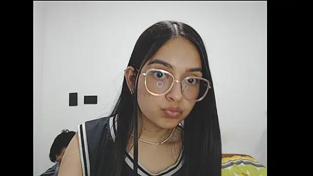 ALICE JULIETA online show from November 4, 1:10 am