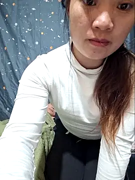 Phoena-a online show from December 16, 4:18 am