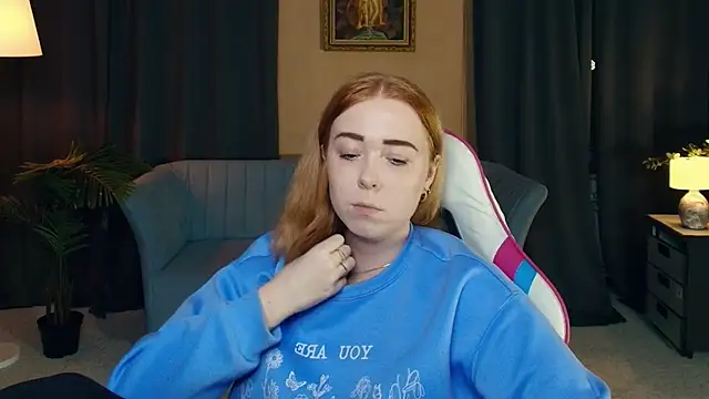 AddieOsler online show from December 17, 8:46 pm