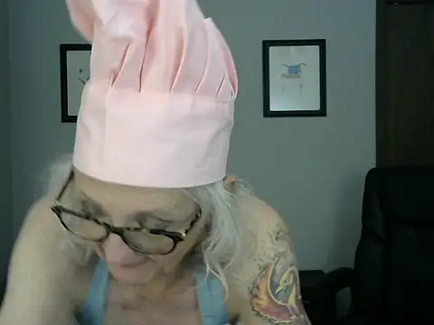 JoleneDelacroix online show from March 1, 2:33 am