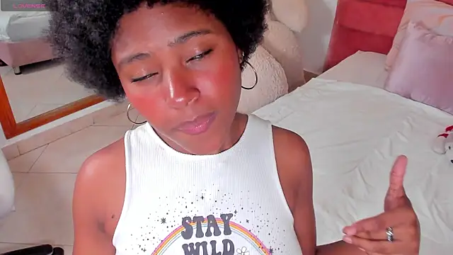 violeta ruizz online show from November 6, 2:23 pm