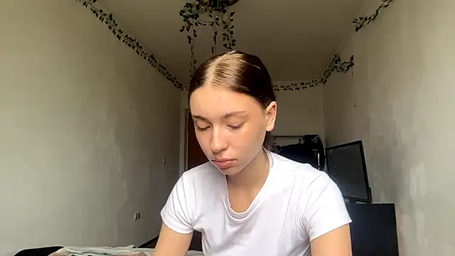 LilithFlamey online show from November 5, 7:24 am