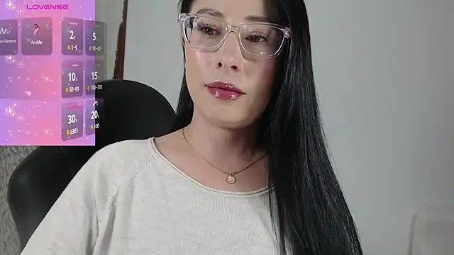 Emma Hotkiss online show from July 16, 1:32 am