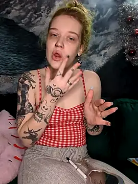 mattiethebaddieee online show from November 26, 9:27 pm