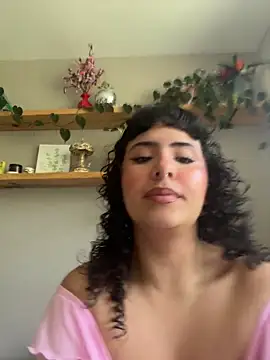 SugarTroubl33 online show from July 24, 2:48 pm