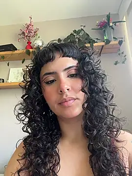 SugarTroubl33 online show from June 11, 2:36 pm