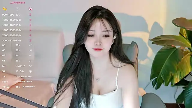 Yiluo95 online show from July 23, 10:12 am