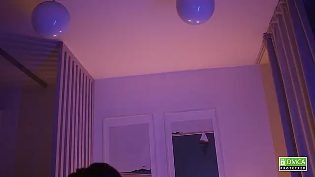 girl u never met online show from November 6, 5:30 pm