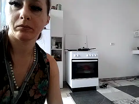 Anneta280671 online show from July 3, 9:26 am