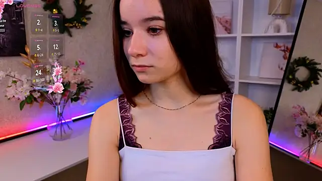 ZelmaHorio online show from December 15, 4:45 pm