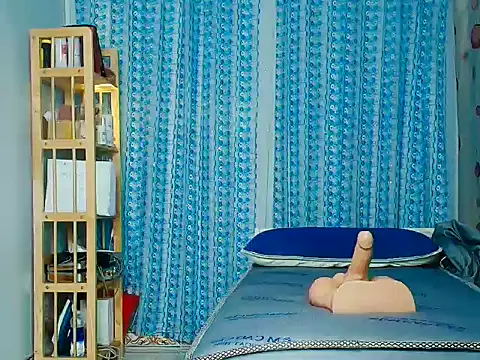 Fiona1010 online show from March 12, 2:03 am