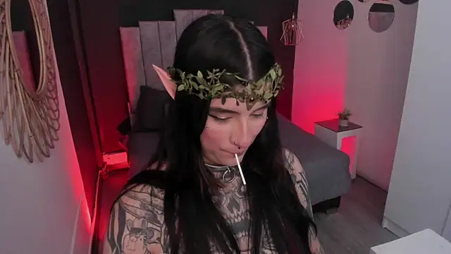 mia jagger online show from April 7, 8:00 pm