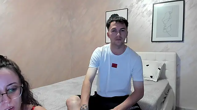 BustyVee99 online show from October 29, 9:06 pm