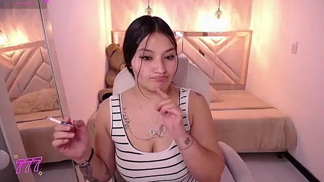 emmaa garciia online show from March 18, 5:45 am