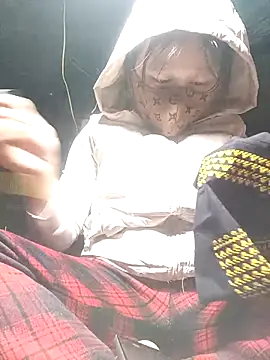 yoyo-mi online show from February 4, 1:03 pm