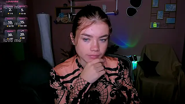 isabel wave online show from November 18, 7:42 am