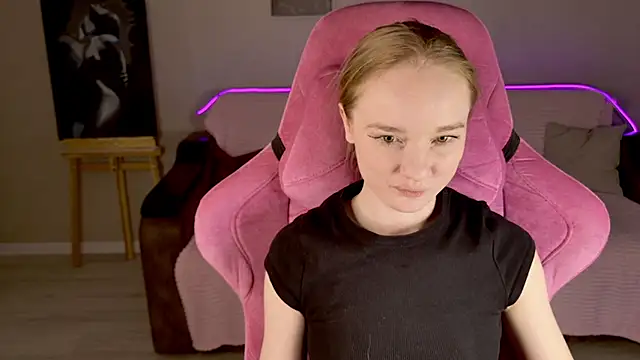 Shawty Mia online show from November 8, 7:30 pm