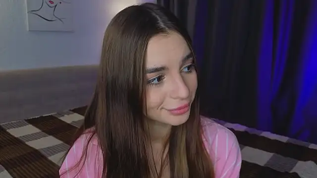 LauraHansil online show from May 28, 1:58 am