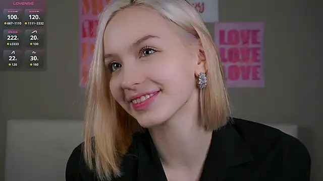 VetaManhardt online show from March 11, 10:56 pm