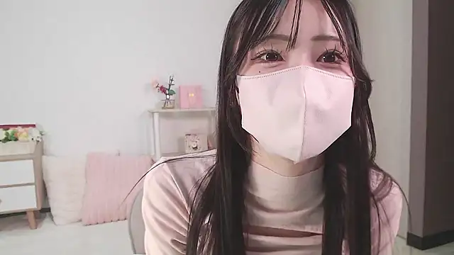 ice cocoa  online show from November 8, 1:05 pm