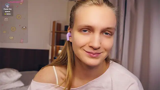 DierdreJacobsohn online show from November 25, 6:37 am