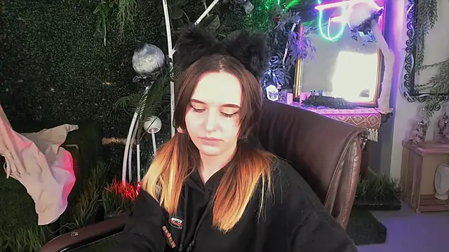 IreneBailey online show from November 9, 9:49 am