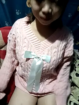 julybe online show from November 22, 1:58 pm