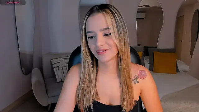 LaurentRosse1 online show from April 15, 8:20 pm