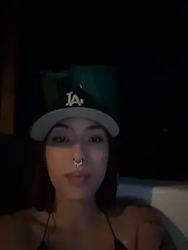Raven DeVille online show from May 31, 3:12 am