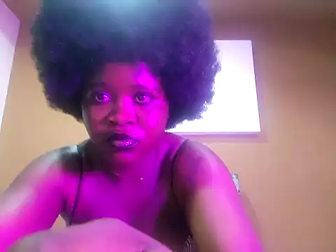 AyianaAsher online show from October 30, 9:05 pm