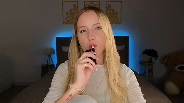 adele armass online show from March 22, 9:32 pm