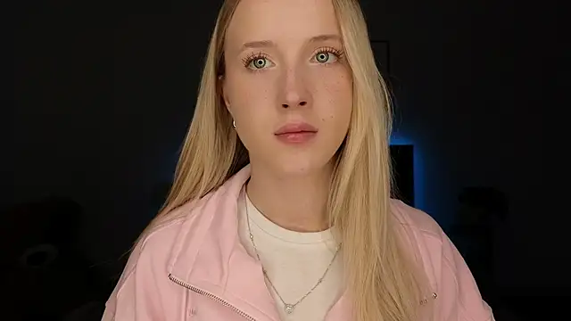 adele armass online show from April 21, 8:38 pm