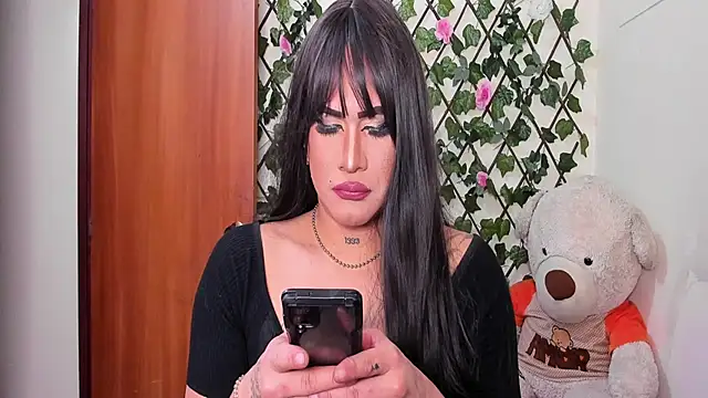 melani ferraraa  online show from November 11, 3:46 am