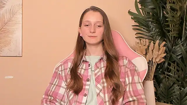 EwaBuiKama online show from October 31, 3:16 pm