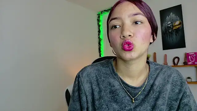 valeria aragon1107 online show from January 6, 6:22 pm