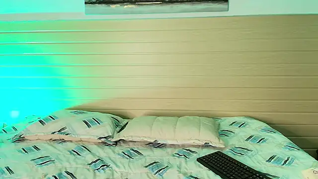 Madisonkay online show from February 20, 2:10 am