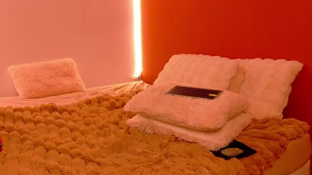 Mirra  online show from December 5, 6:13 am