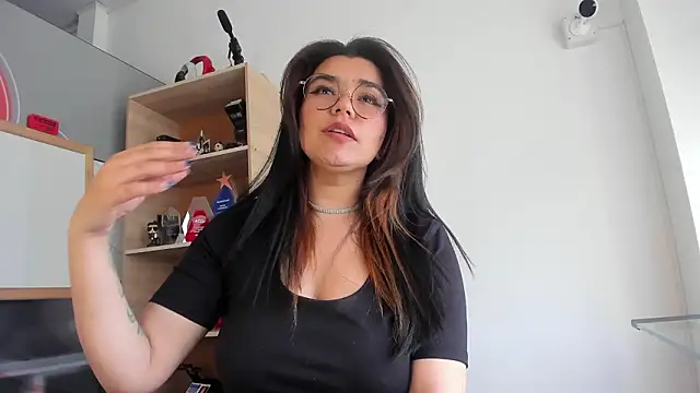 LokiGoddess online show from February 28, 6:40 pm