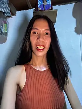 bellaUtops online show from May 31, 1:06 pm