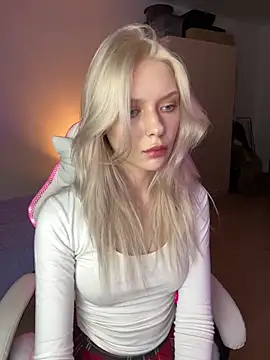  ScarlettSky  online show from November 1, 8:46 pm