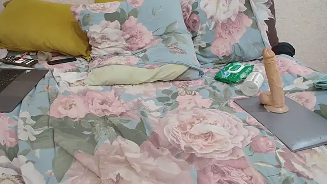 ksenia 444 online show from November 27, 7:44 am