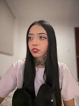 JIORYOvO online show from March 15, 6:15 am