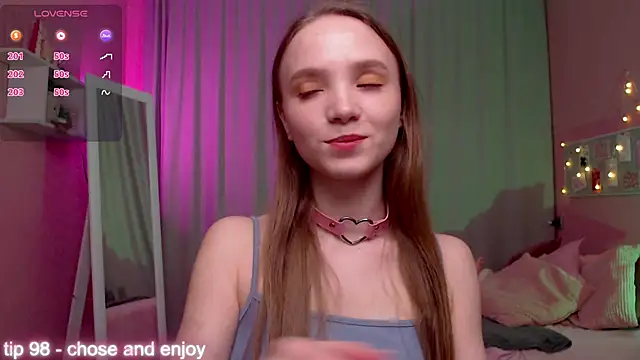 Adria Arjona online show from March 29, 7:40 am