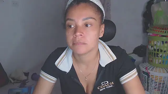 shayna cute online show from May 17, 3:49 am