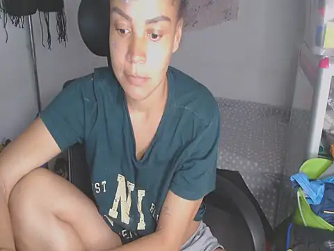 shayna cute online show from May 6, 12:03 am